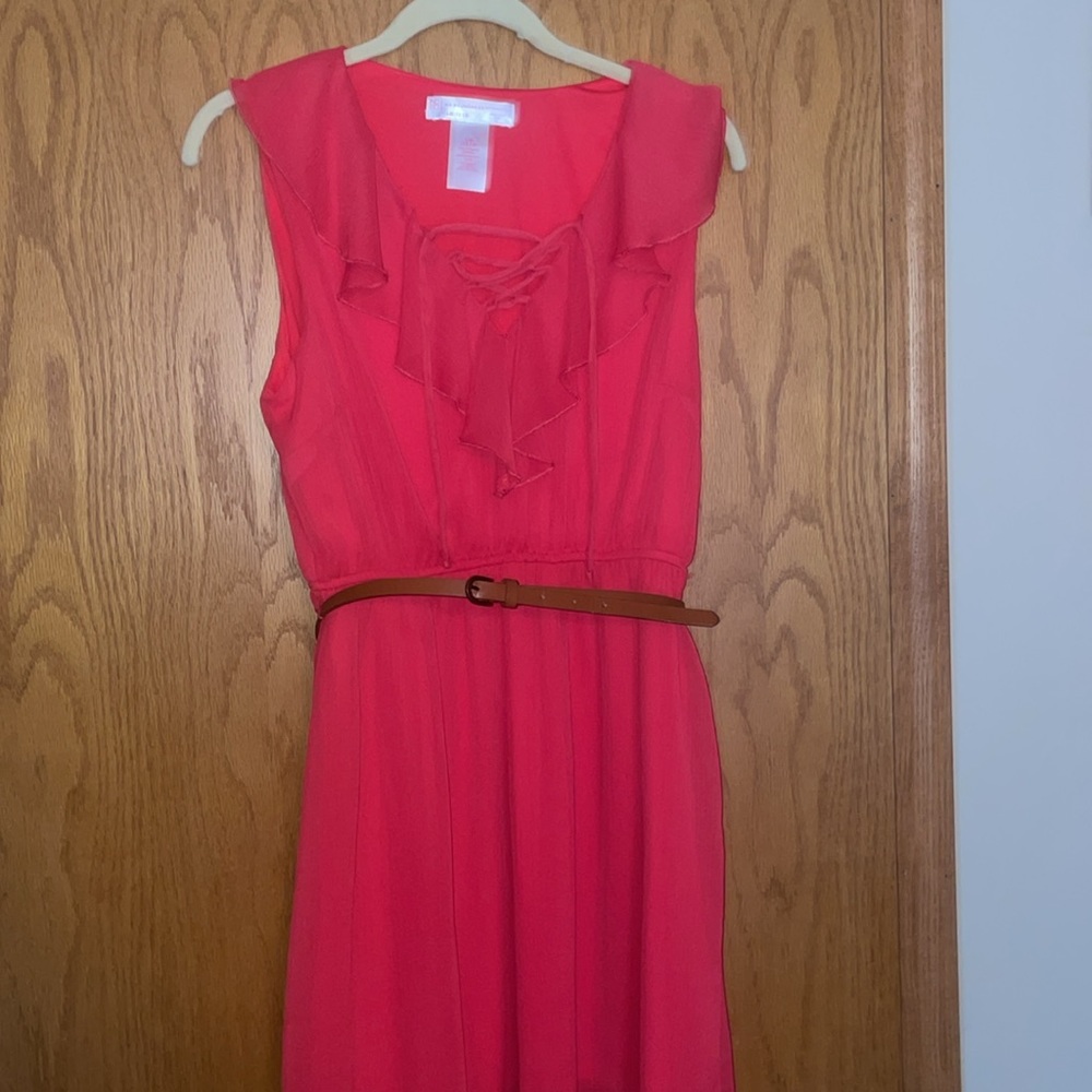 NWT women's sleeveless dress.